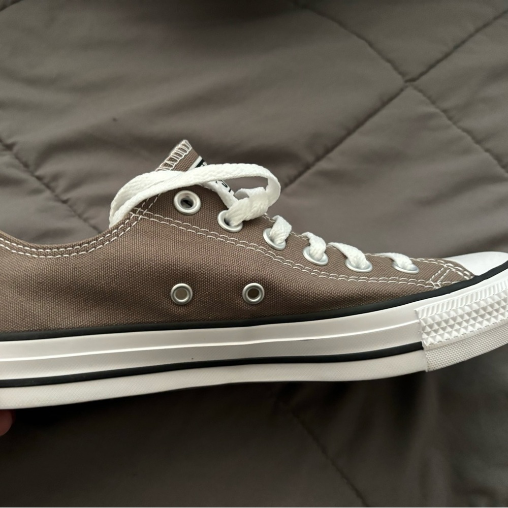 Unisex dark Tan Converse All Star Sneakers Brand New 🤩 perfect for every season🌞